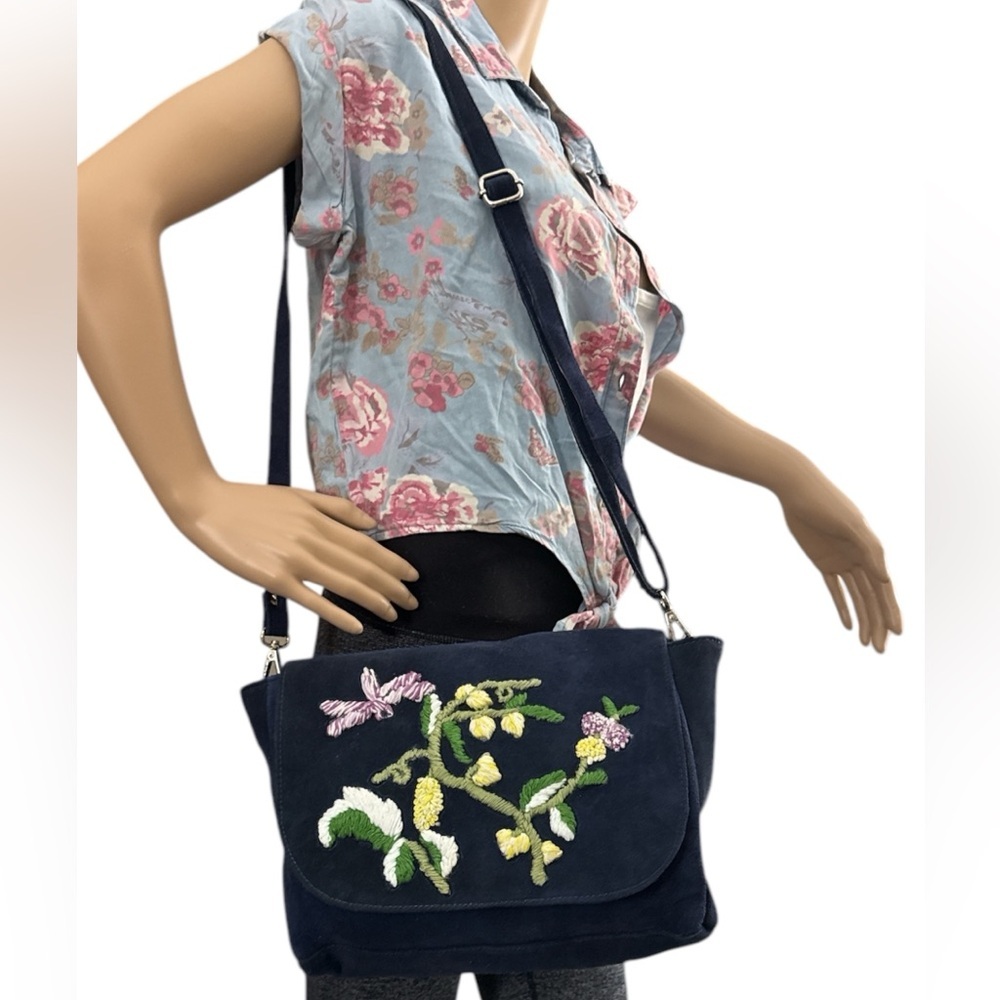 Embroidered Leather Crossbody Bag By Raj New With Tags - Picture 2 of 4